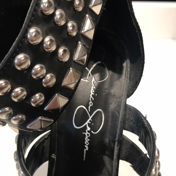 BN Jessica Simpson Studded Heels - Picture 4 of 5